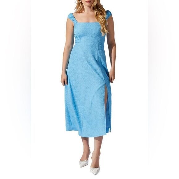 ASTR the Label NWT Crinkle Maxi Dress size XL - Picture 2 of 4